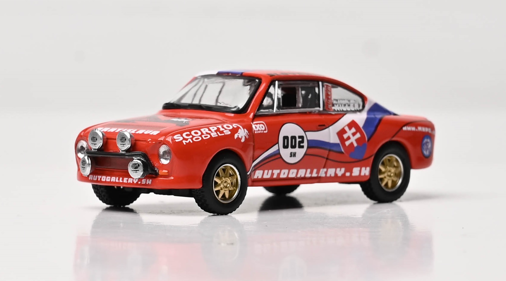 1:64 SKODA 130 RS RED with Slovak flag Limited Edition 1008pcs - AUTOGALLERY -  SCP002SP
