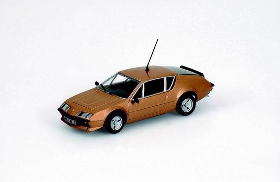 1:43 RENAULT ALPINE A 310 COPPER