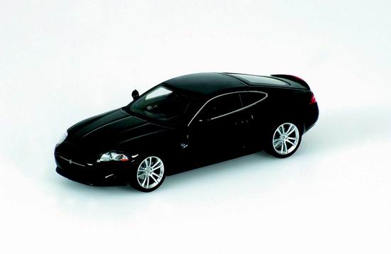 1:43 JAGUAR XK COUPE 2006 BLACK
