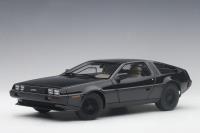 1:18 DeLorean DMC-12 1981 METALIC BLACK